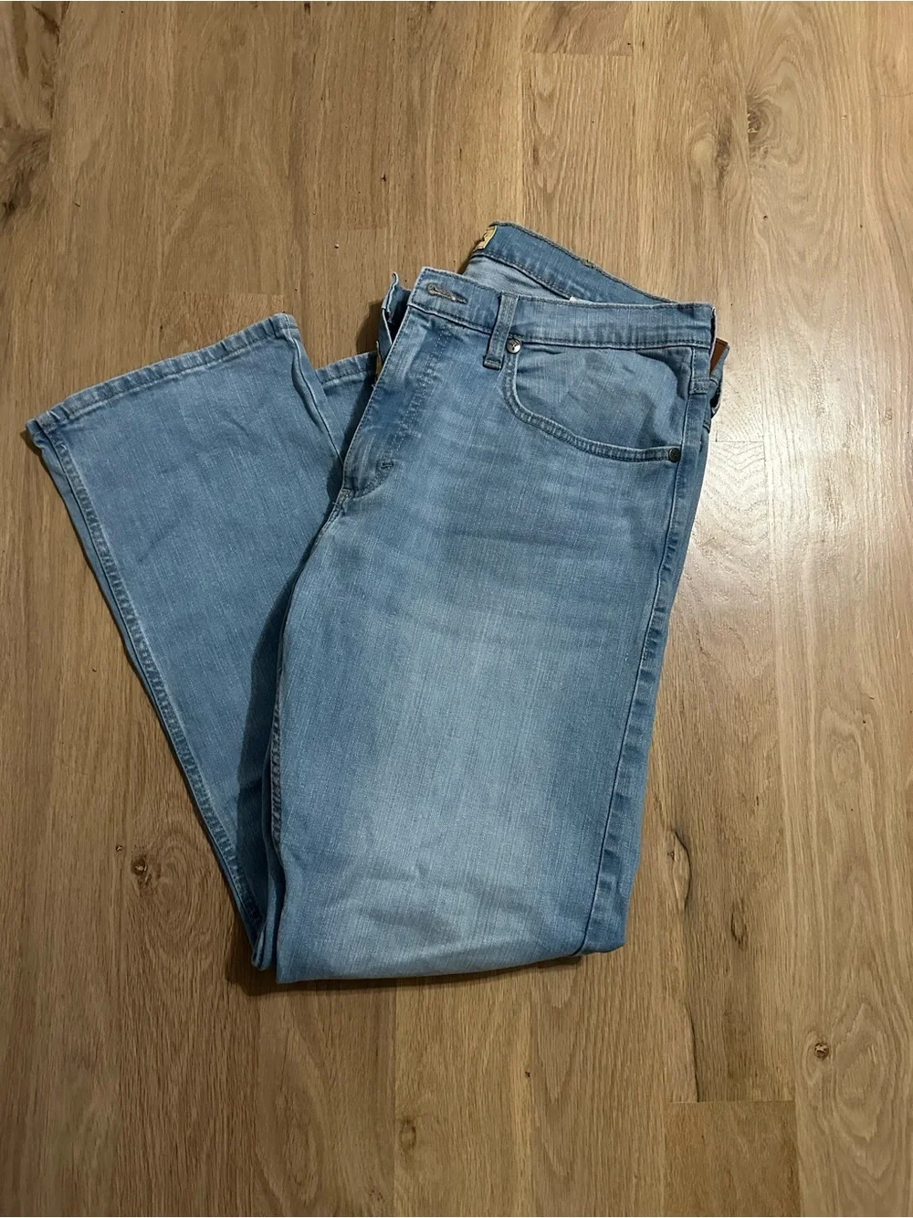 Wrangler Men's Bootcut Jeans in Light Blue Denim